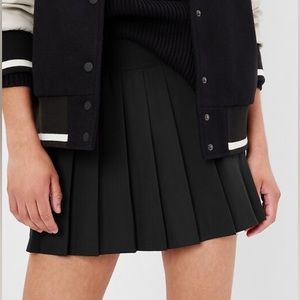 Gap Fit High Rise pleated tennis skort, tall size